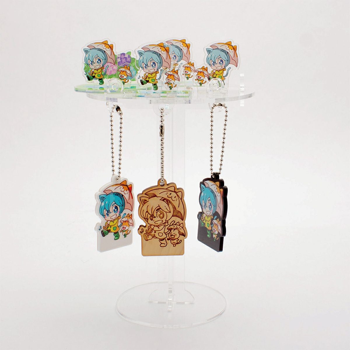 アクリルディスプレイ　タワー　写真